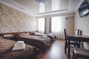 Готель Біля Фонтану. Стандарт тримісний  1