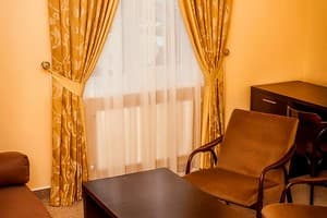 Готельно-ресторанний комплекс Churchill-Inn. Апартаменти двомісний  3