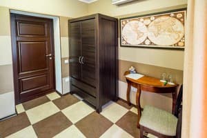 Готельно-ресторанний комплекс Дача. Люкс двомісний  +(№9) 4