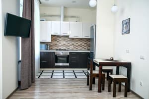 Family House 7