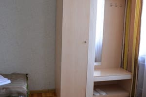 Міні-готель Гостинний Двір. Напівлюкс двомісний з окремими ліжками 8