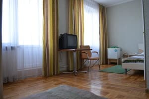 Міні-готель Гостинний Двір. Напівлюкс двомісний з окремими ліжками 10