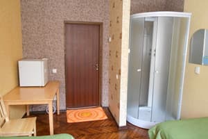 Міні-готель Кардинал. Економ двомісний універсальний 2