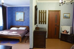 Міні-готель Кардинал. Комфорт тримісний VIP (Міністерський) 15