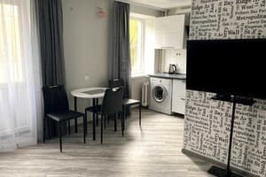 Lux Apartments вул. Замостянська 1