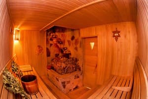 Панська хата 11