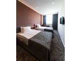 Small Hotel 19