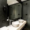 Готель Small Hotel. Люкс двомісний De Luxe 2
