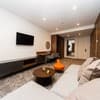Готель Small Hotel. Люкс двомісний De Luxe 4