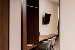 Готель Small Hotel. Люкс двомісний De Luxe 8