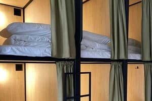Хостел Trend House Hostel. Місце у чоловічому 18-місному номері  5