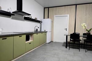 Хостел Trend House Hostel. Місце у чоловічому 18-місному номері  11