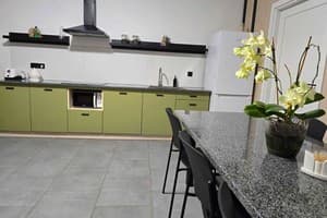 Хостел Trend House Hostel. Місце у чоловічому 18-місному номері  12