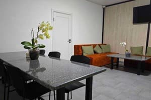 Хостел Trend House Hostel. Місце у чоловічому 18-місному номері  21