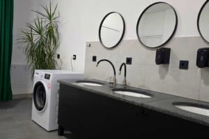 Хостел Trend House Hostel. Місце у чоловічому 18-місному номері  26