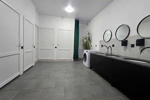 Хостел Trend House Hostel. Місце у жіночому 16-місному номері  27