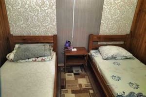 Хостел Vip Hostel. Місце у загальному 8-місному номері  4