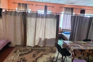 Хостел Vip Hostel. Місце у загальному 8-місному номері  5